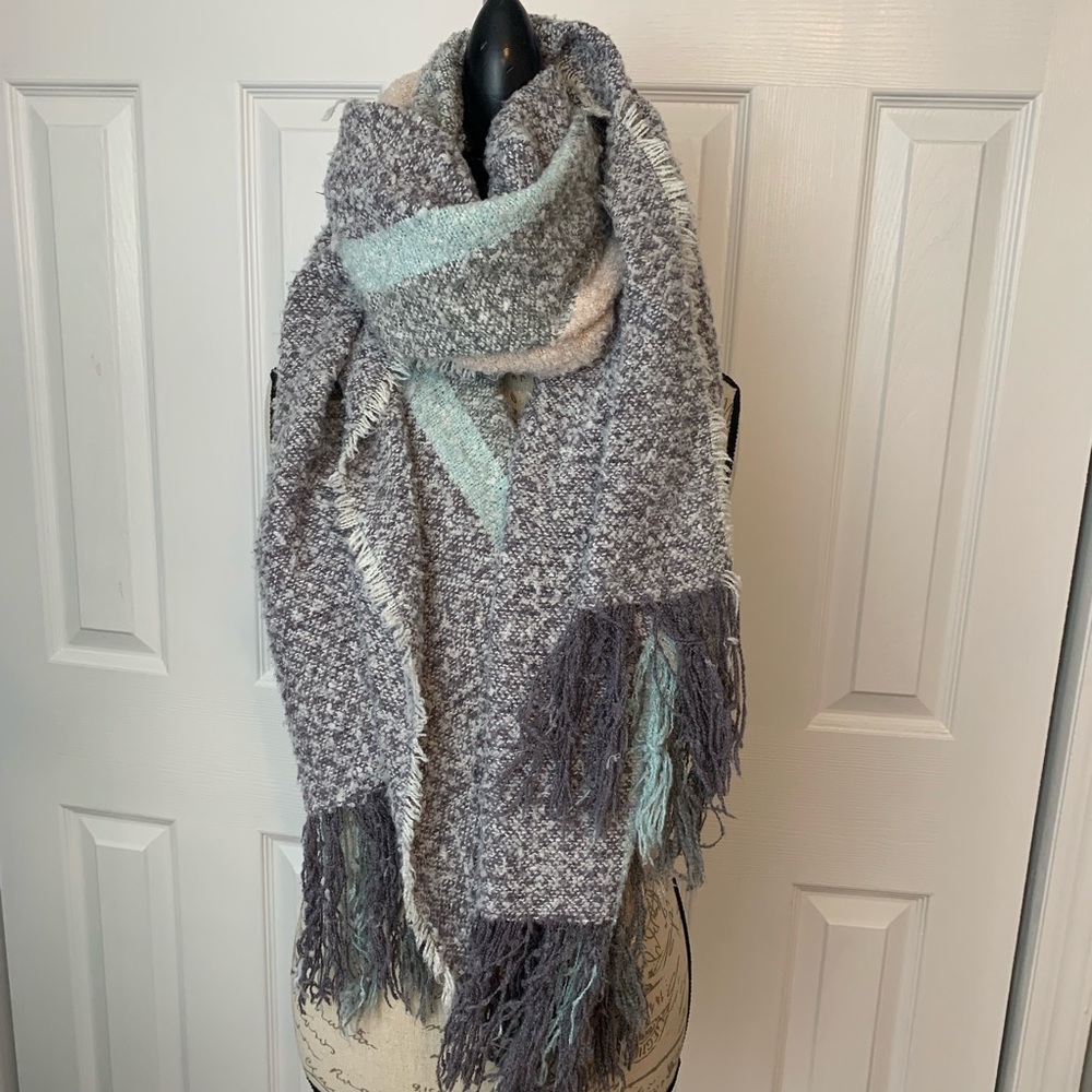 Oversized wool scarf
